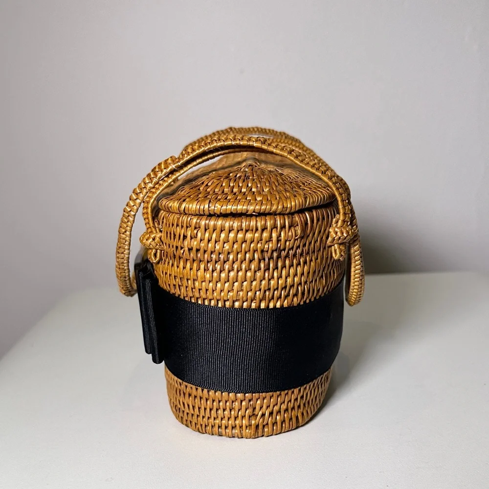 Chic Tan Woven Mini Bag with Black Accent - Picture 4 of 15